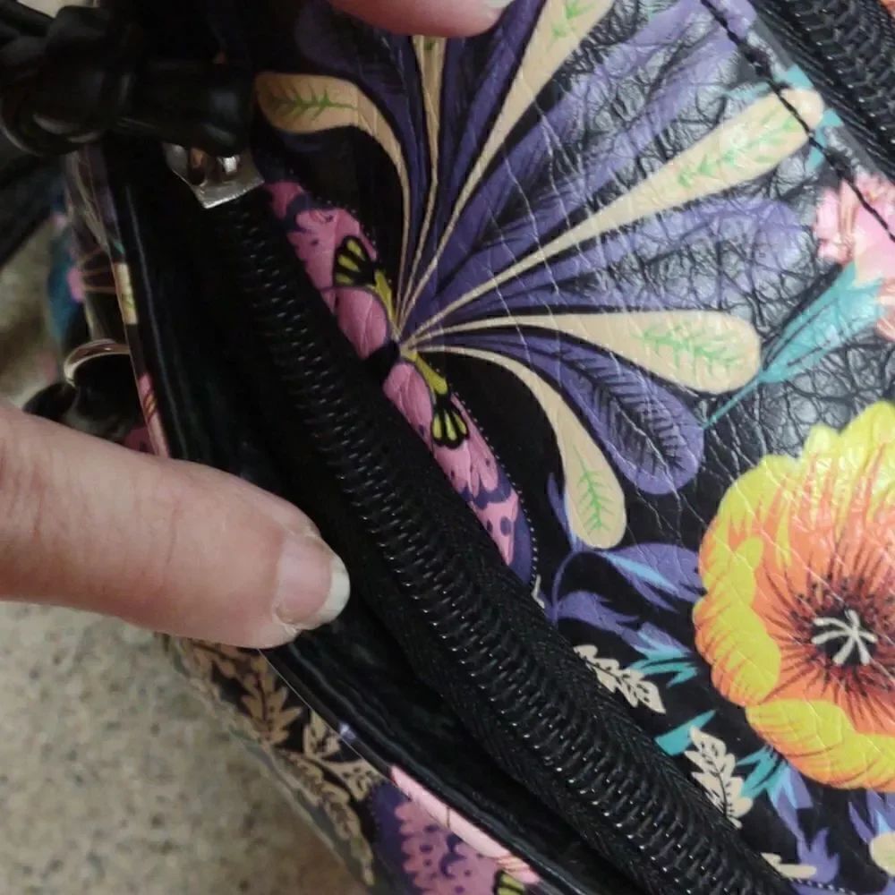 Pretty Butterfly Purse - Picture 5 of 10